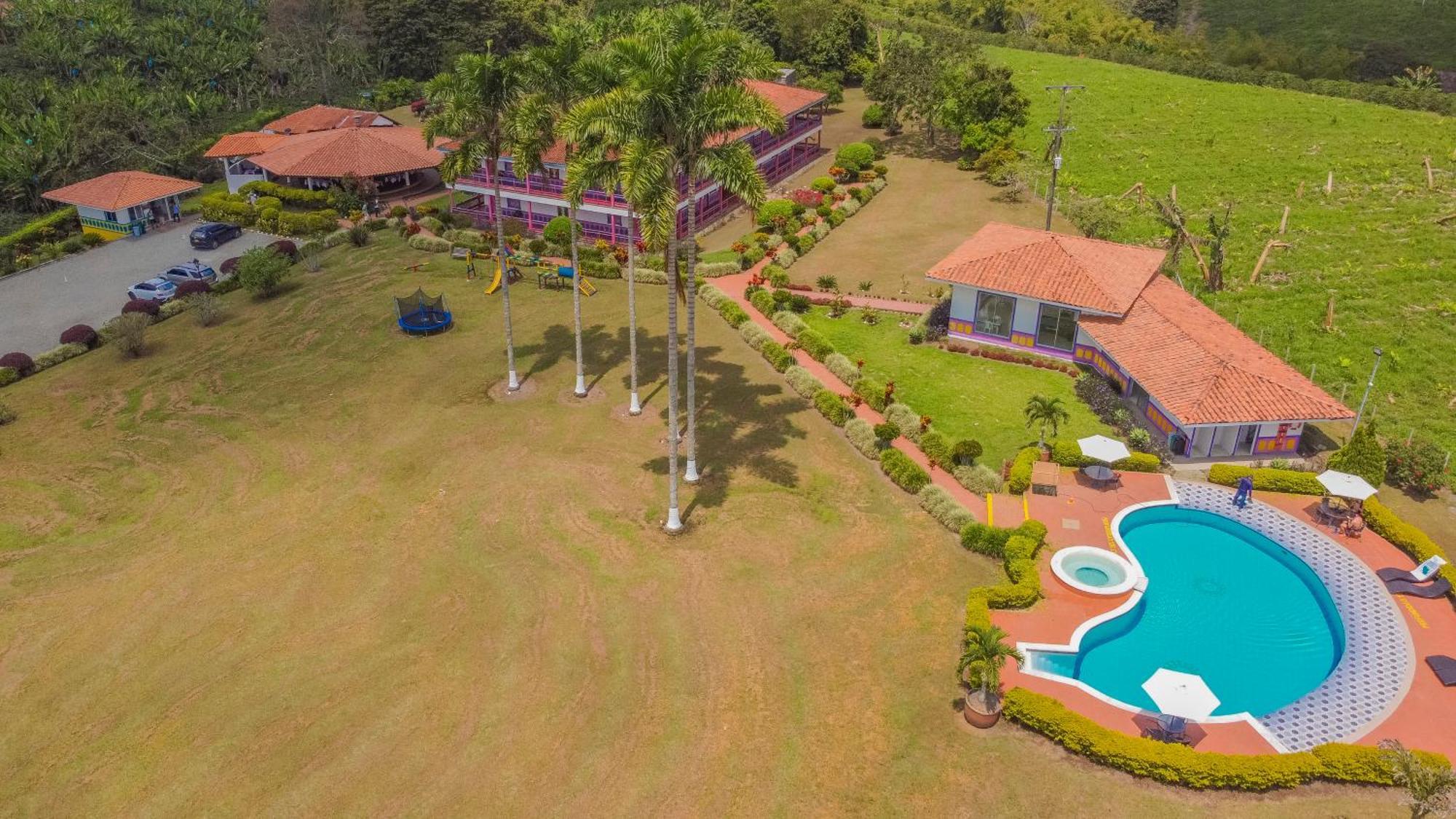 Hotel Arrayanes Del Quindio 蒙特内哥罗 外观 照片