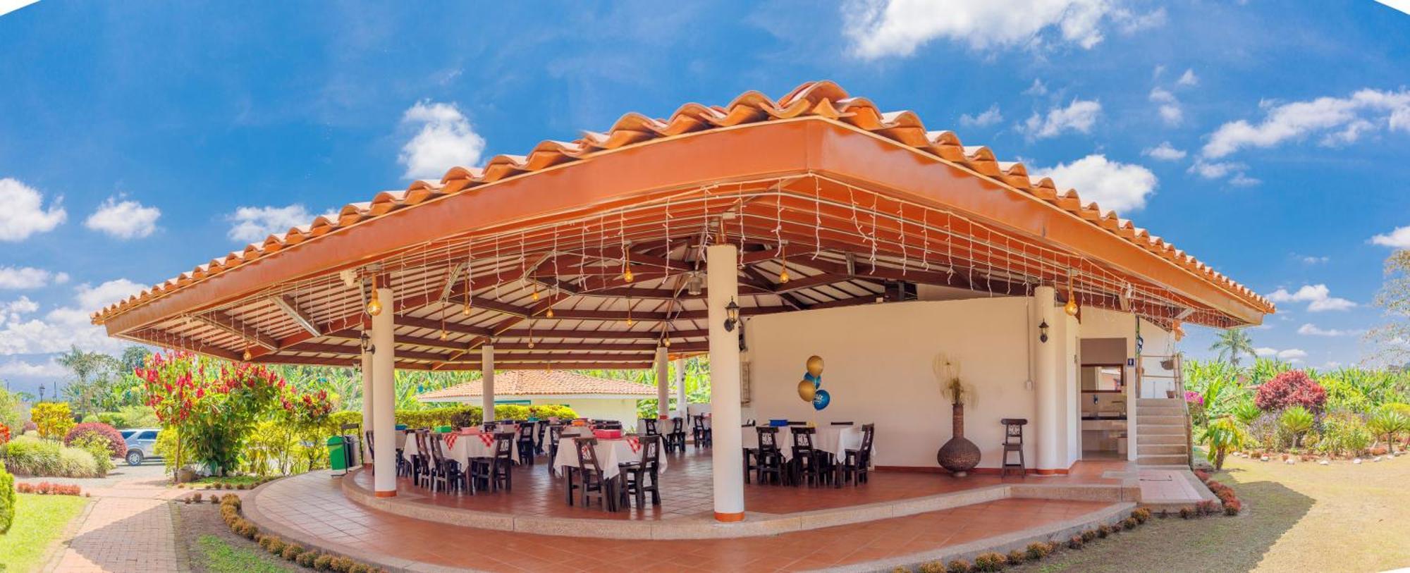 Hotel Arrayanes Del Quindio 蒙特内哥罗 外观 照片